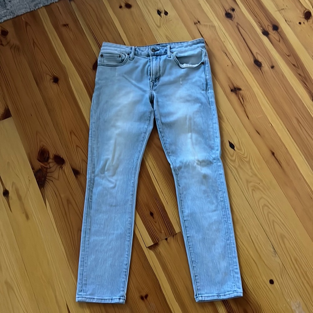 Skinny Fit American Eagle Light Wash Jeans